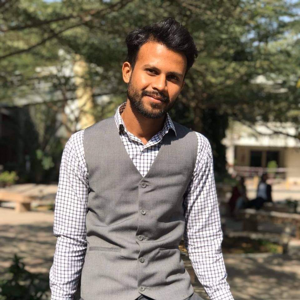 PlasmaWarrior: Students of IBA and LUMS come together with an App to save the lives of Covid-19 victims